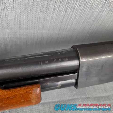 High Standard Field Classic Bird Etched Pump Action 12ga Shotgun 28 in Barrel