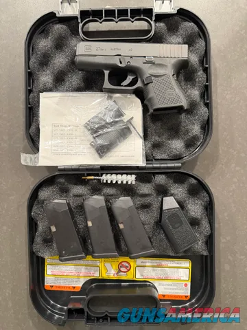 Glock 27 Gen4 .40 S&W Subcompact Pistol