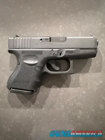 Glock 27 Gen4 .40 S&W Subcompact Pistol