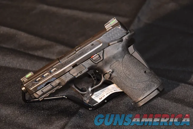 Smith & Wesson M&P 9 M2.0 Performance Ce...