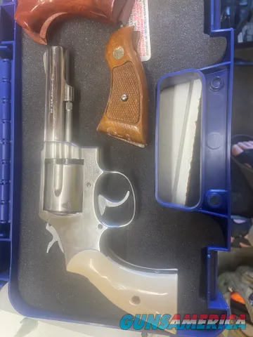 Smith & Wesson Model 64 Stainless Snubnose Revolver