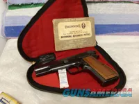 Browning Hi-Power 9mm with pouch and manual