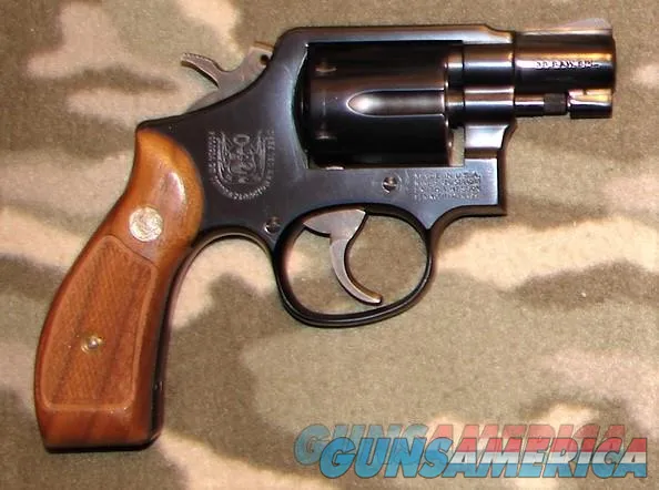Smith & Wesson 10-7 Peruvian