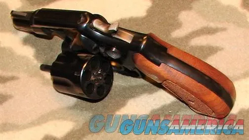 Smith & Wesson 10-7 Peruvian