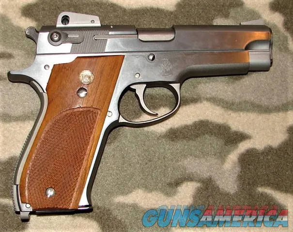 Smith & Wesson 639