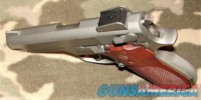 Smith & Wesson 639