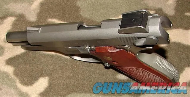 Smith & Wesson 639