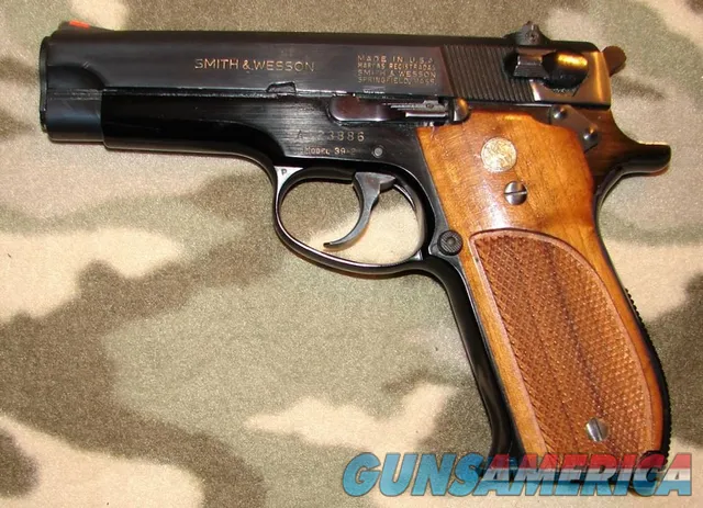 Smith & Wesson 39-2 