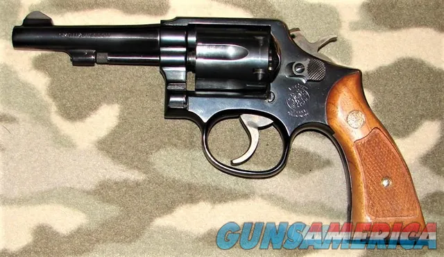 Smith & Wesson 10-7 