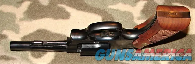 Smith & Wesson 10-7 
