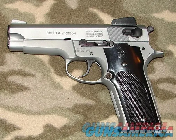 Smith & Wesson 559