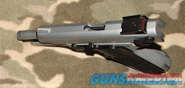 Smith & Wesson 559