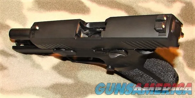 Sig Model P320 Compact