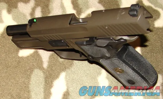 Sig Sauer P229 Legion SAO 