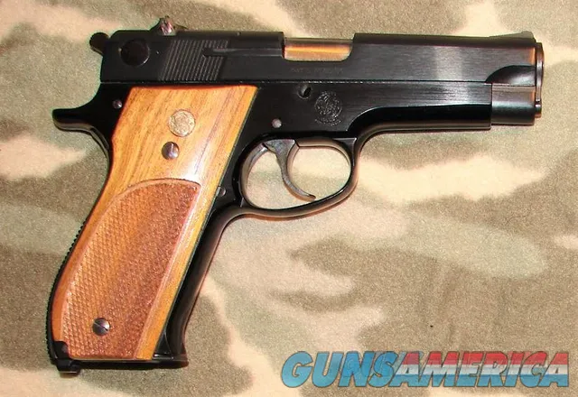 Smith & Wesson 39-2