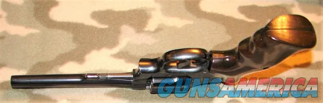 Smith & Wesson 10-5 