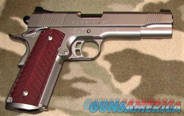 Kimber Gold Combat Stainless II 