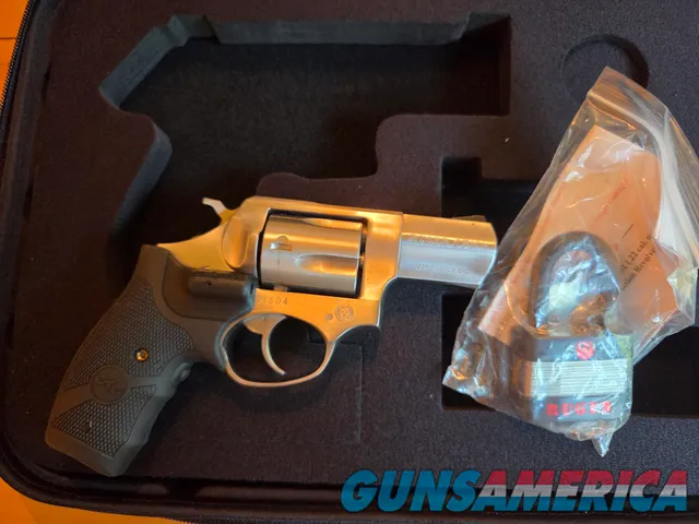 Ruger SP101 .357 Magnum Stainless Revolv...