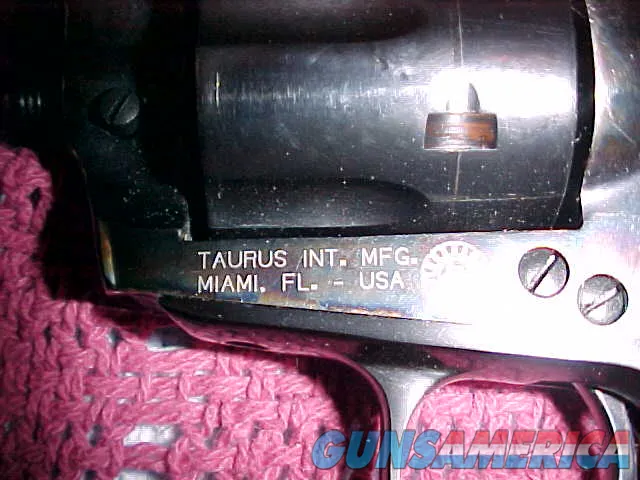 Taurus Cowboy .45 Colt Single-Action Rev...