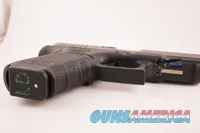 Glock 17 Gen 4 9mm – Like-New, 3 Mags, Backstraps, Hard Case