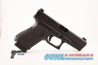 Glock 19 Gen 2 9mm Semi-Auto – Night Sights, Custom Grip Tape, Excellent