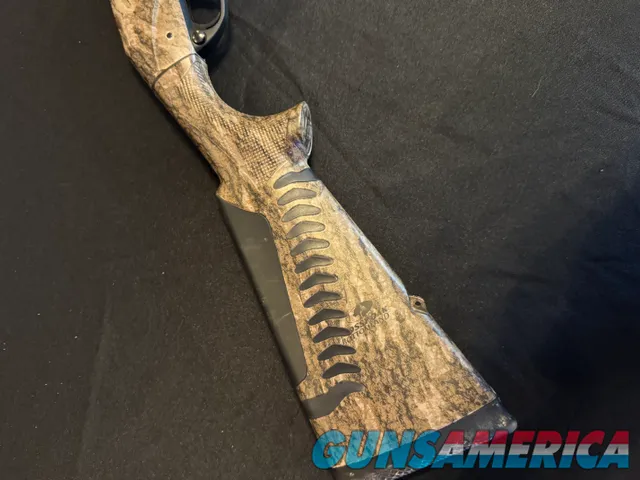 Benelli Super Black Eagle 3 20ga 28" Camo Semi-Auto comes w/ box and chokes