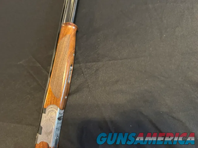 Beretta 687 Silver pigeon III 28 ga 30" *Manual Safety 