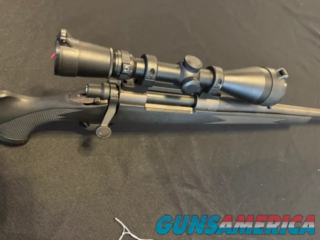 Remington model 700 7mm MAG Bolt-Action Hunting Rifle w/ Mounted Scope