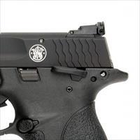 Smith & Wesson M&P22 Compact Semi-Auto ....