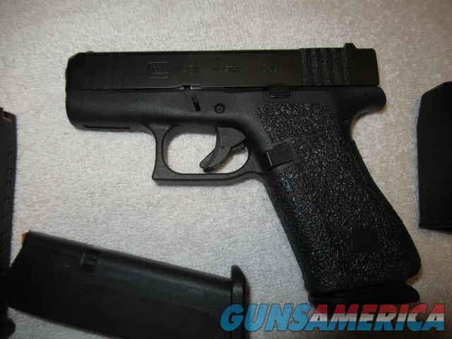 Like New Glock 43X, 3.5" Barrel, 9mm, Talon Grip, 3 10rnd Mags