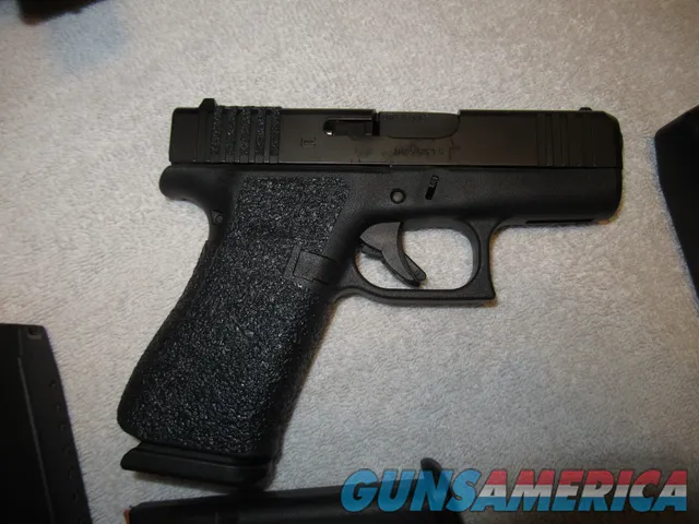 Like New Glock 43X, 3.5" Barrel, 9mm, Talon Grip, 3 10rnd Mags