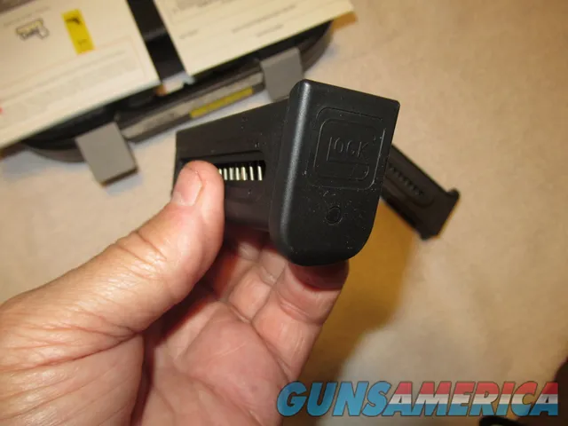 Like New Glock G44, 22lr, 4" Barrel, 3 10rnd Mags, Extra Backstraps