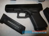 Like New Glock G44, 22lr, 4" Barrel, 3 10rnd Mags, Extra Backstraps