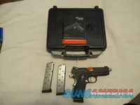 Like New Sig Sauer 1911, 45 acp, 4.2" Barrel, 3-8 rnd Mags, Case/Manuals