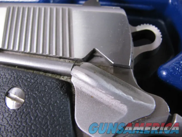 8862 Colt MK IV Series 80, 45 ACP Colt Officer Model ACP, 3 ½ Barrel, 3 Dot fixed s