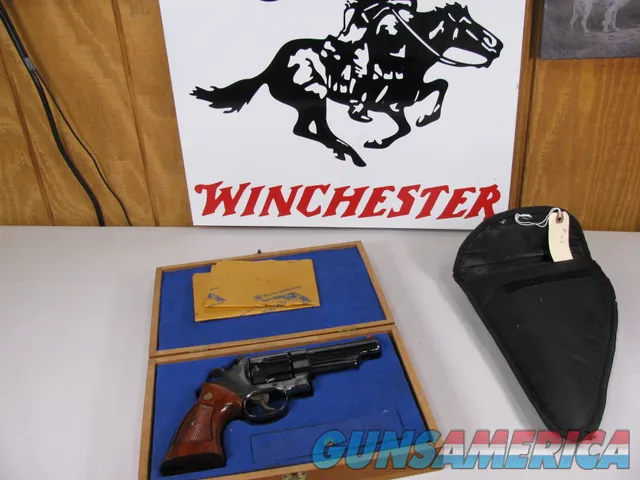 7943  Smith and Wesson  25-5, 45 Long Colt, Goncalo Alves Grips, Blue Finis