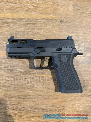 SIG Sauer P320 Custom Works 9mm w/ Comp Slide