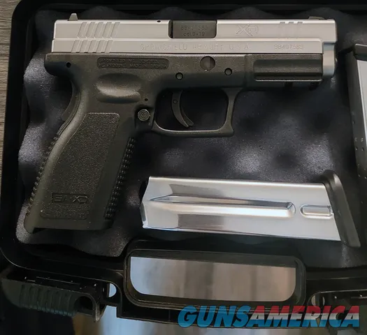 Springfield Armory XD-4 9MM Handgun