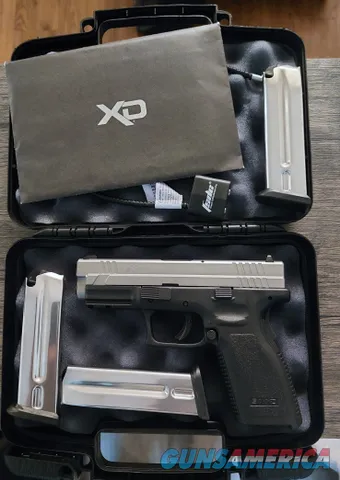 Springfield Armory XD-4 9MM Handgun