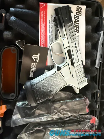 SIG Sauer P365 Fuse Sketch 9mm Custom Tw...