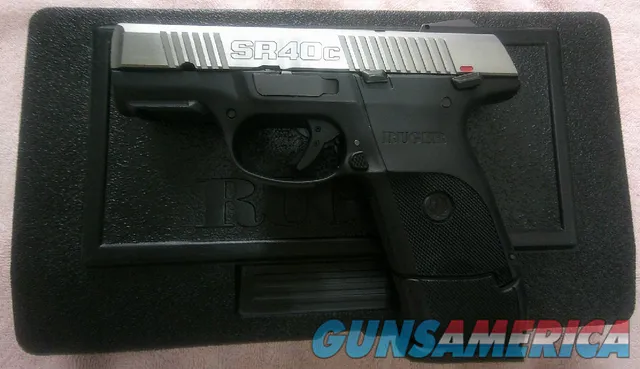 Ruger SR40c .40 S&W Compact Pistol with Case