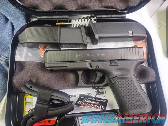 Glock 19 Gen 5 - NEW/Never Fired - FFl D...