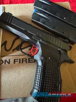 Dan Wesson DWX Compact 9mm with extra magazines