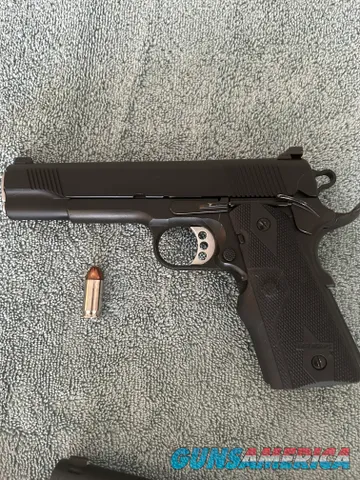 CQB Wilson Full-Size 1911 Government .45...