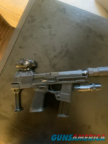 Flux Raider with P320 Full Size