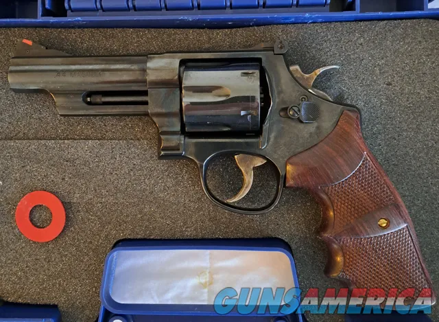S&W Model 29-10  4 inch 