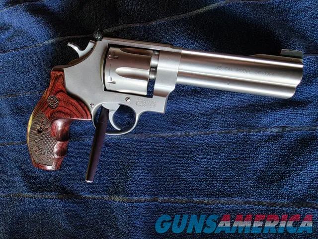 Smith & Wesson Stainless .45 ACP Revolve...