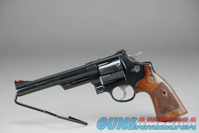 SMITH & WESSON 29 CLASSIC 44 MAGNUM *BRAND NEW*