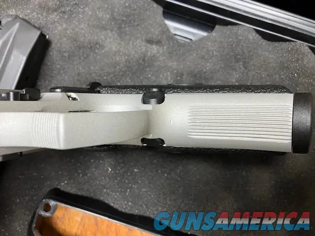 92FS-Inox/Italy,9mm. (CA COMPLIANT)