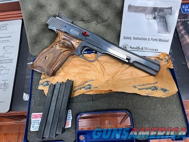 Model-41, 7" bbl, 22lr (circa-2001)
